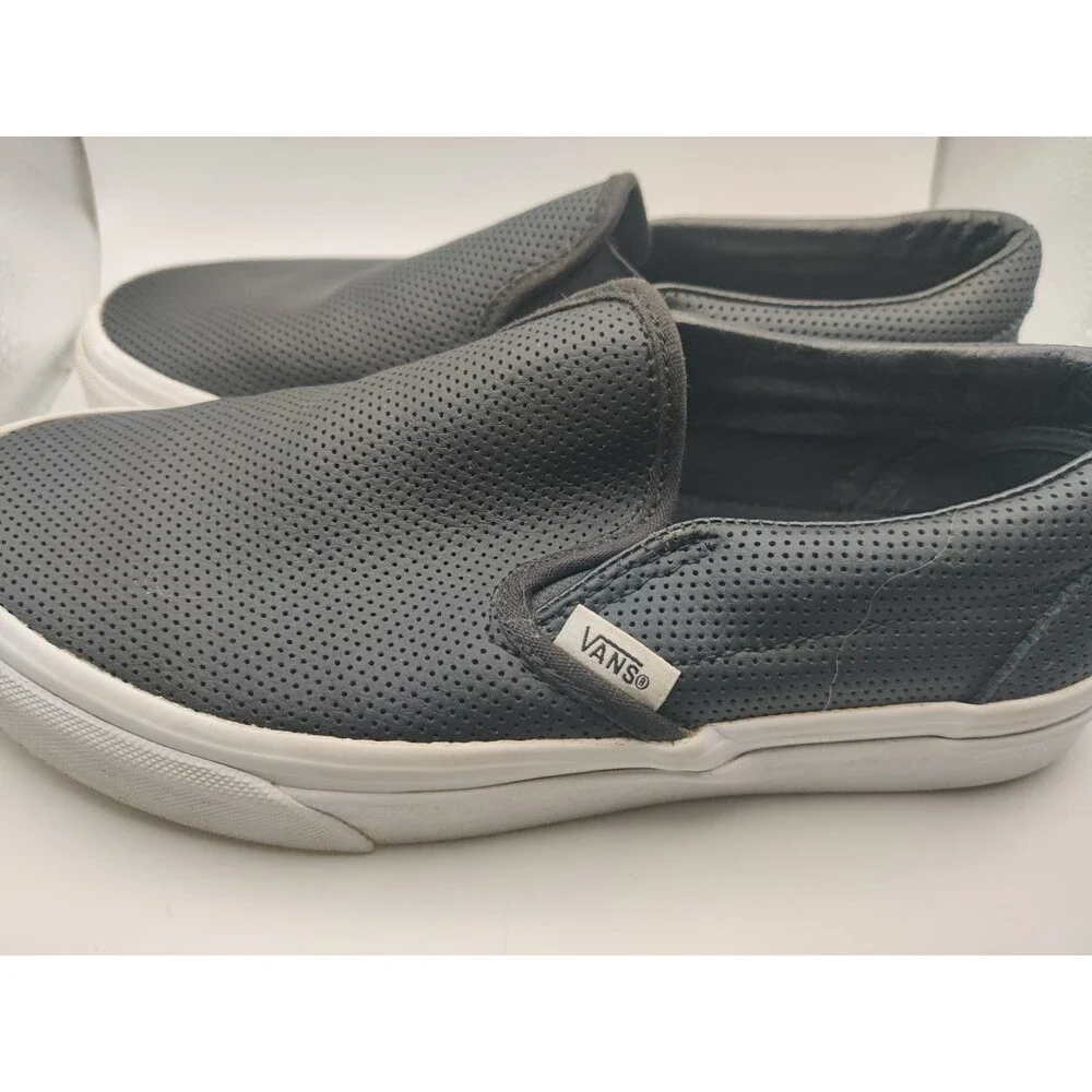 VANS Off The Wall Womens Leather Loafers Size 7 Black and White